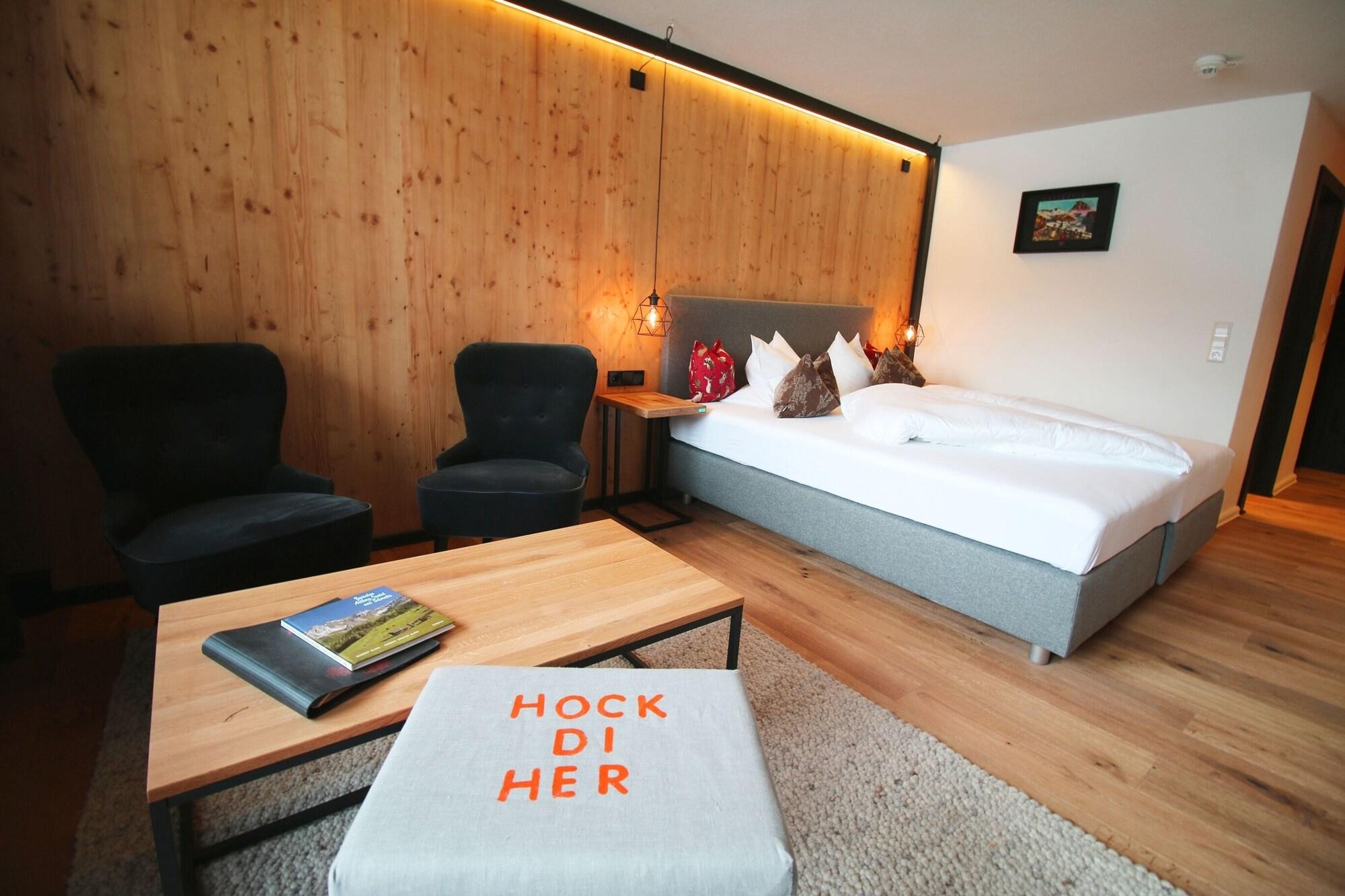 Berghotel Basur - Das Schihotel Am Arlberg Флирш Экстерьер фото