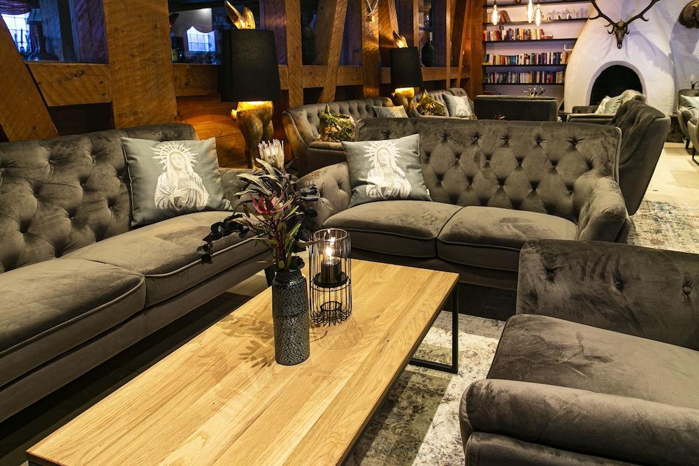 Berghotel Basur - Das Schihotel Am Arlberg Флирш Экстерьер фото