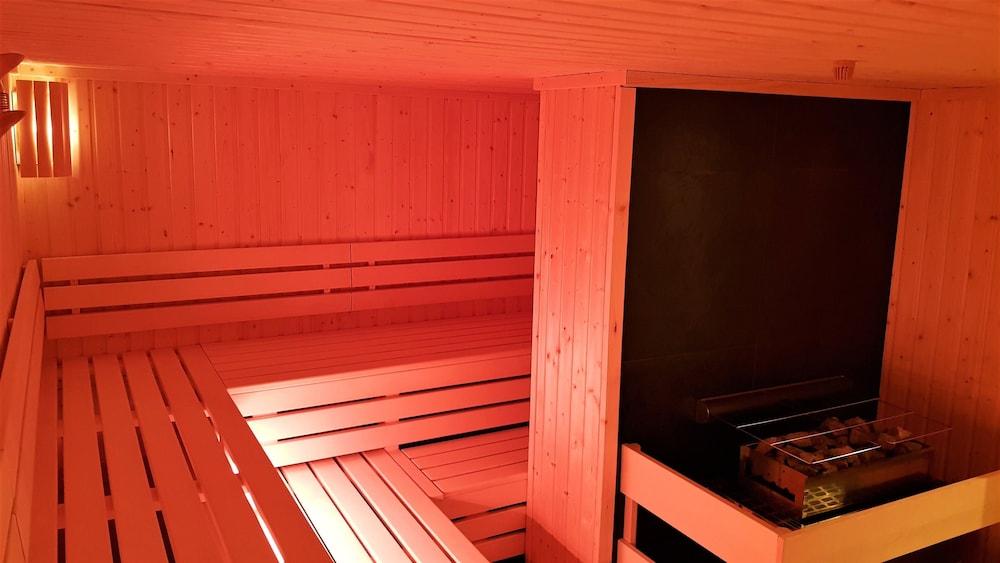 Berghotel Basur - Das Schihotel Am Arlberg Флирш Экстерьер фото