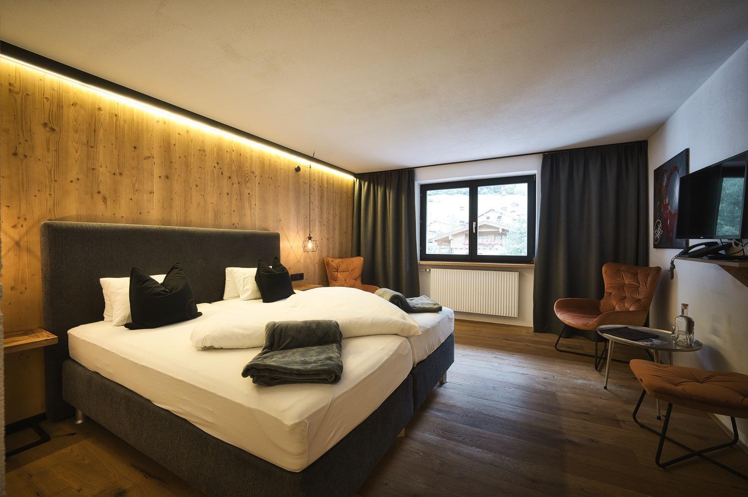 Berghotel Basur - Das Schihotel Am Arlberg Флирш Экстерьер фото